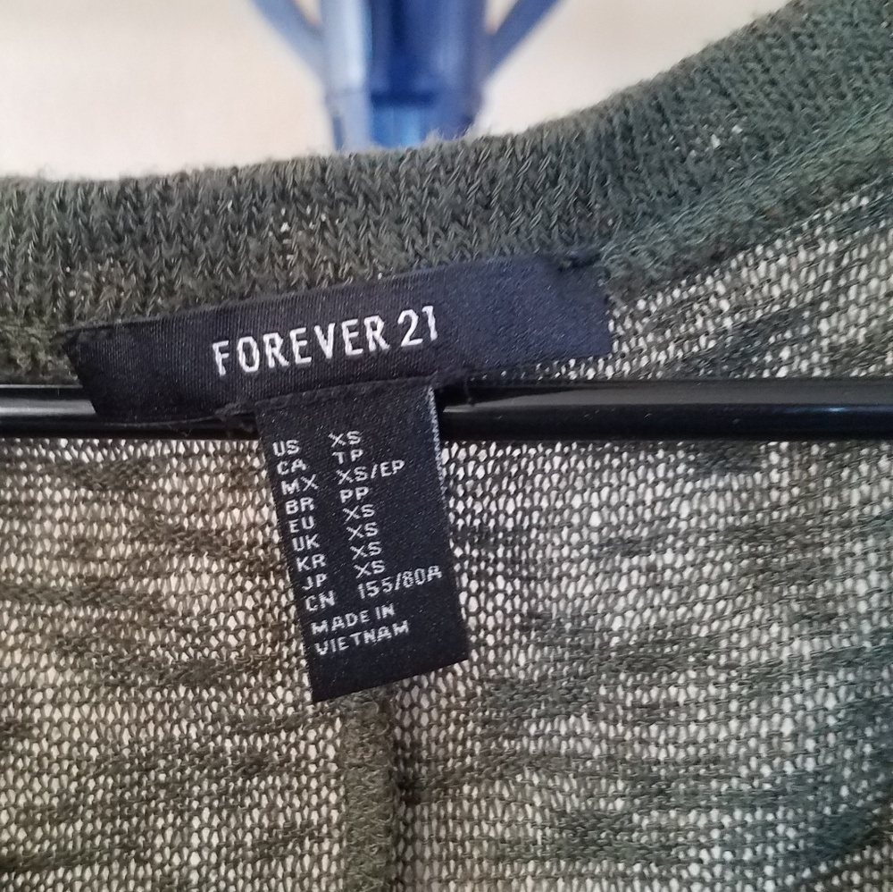 Sweater - Picture 3 of 3